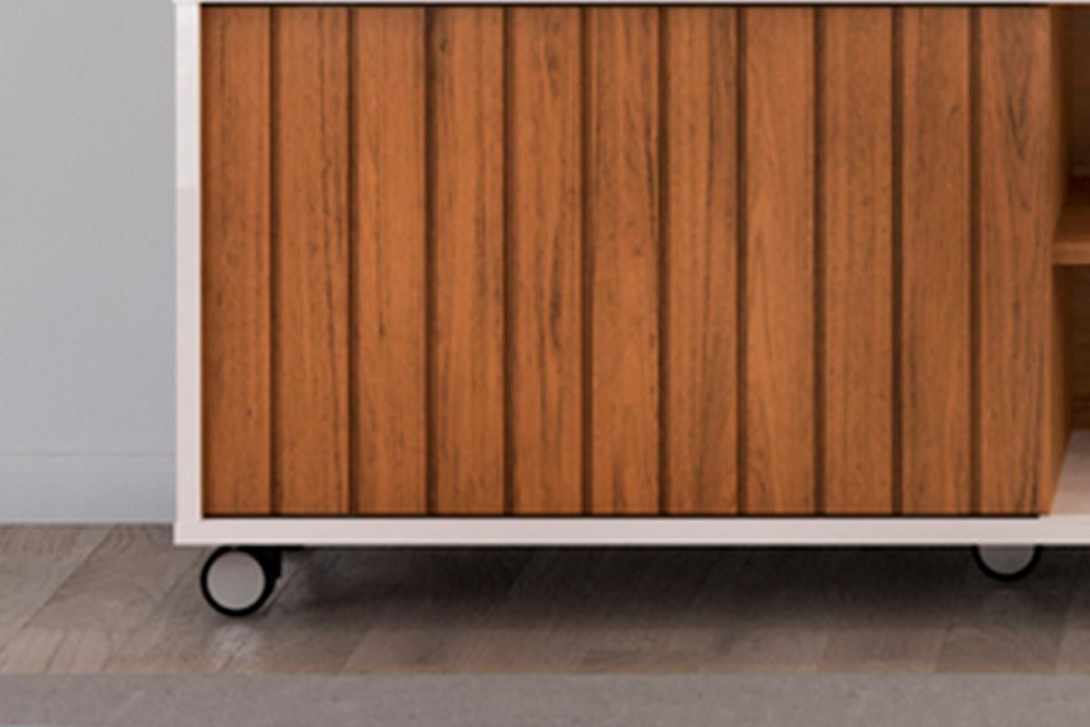Rack Bancada p/ TV até 70 Polegadas Olimpic Ripado c/Nichos e Rodizios 180x60cm DJ Móveis Rack Bancada p/ TV até 70 Polegadas Olimpic Ripado c/Nichos e Rodizios 180x60cm DJ Móveis
