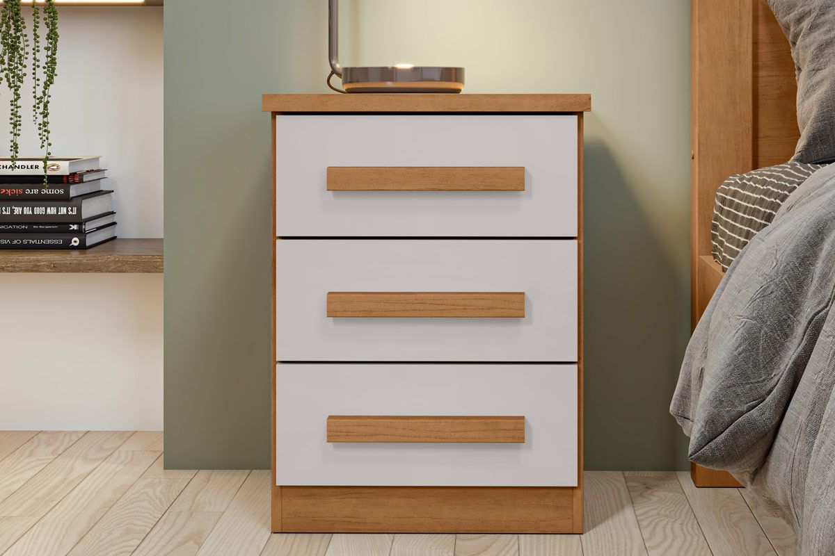 Mesa Cabeceira Baião c/3 Gavetas LopasAMENDOA CLEAN/OFF WHITE